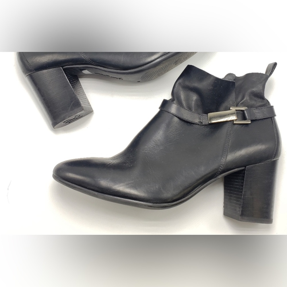 Paul Green | Kathy Boots. Chunky comfortable 3 inch heel—Like New